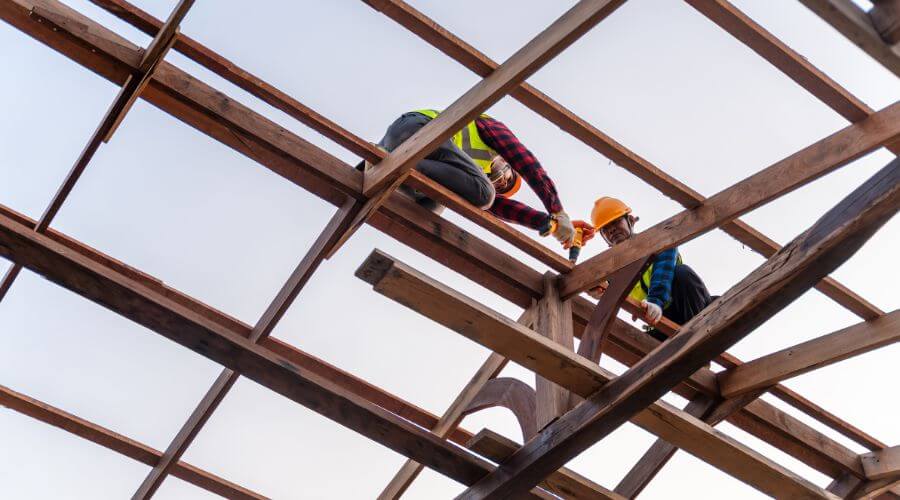 Expert new roof installation services in Oak City, UT